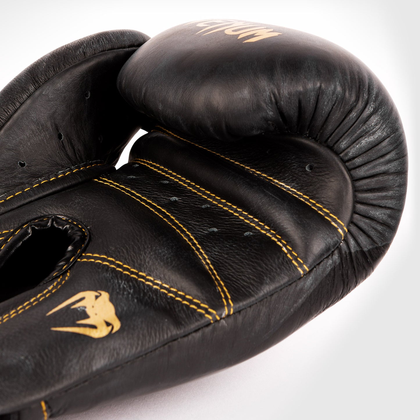 Guantoni da boxe professionali Venum Giant 2.0 – Velcro - Nero/Nero-Oro