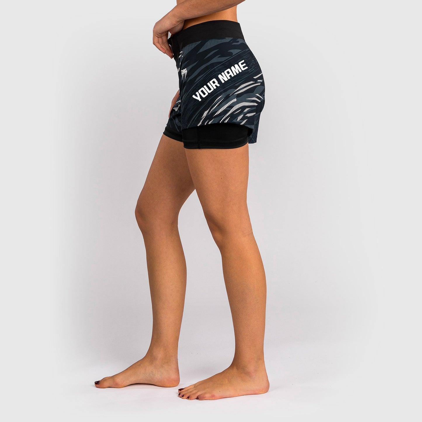 UFC Fusion by Venum Personalizzati Authentic Fight Night Shorts da Lotta per Donna - Nero