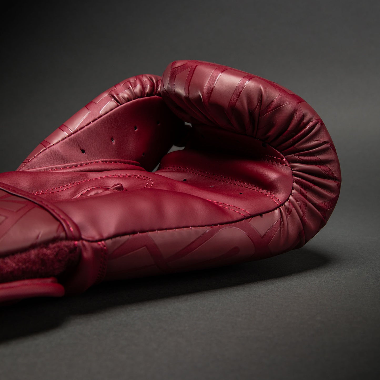 Venum Contender 1.5 XT 3D Guantoni da boxe – Rosso Scuro