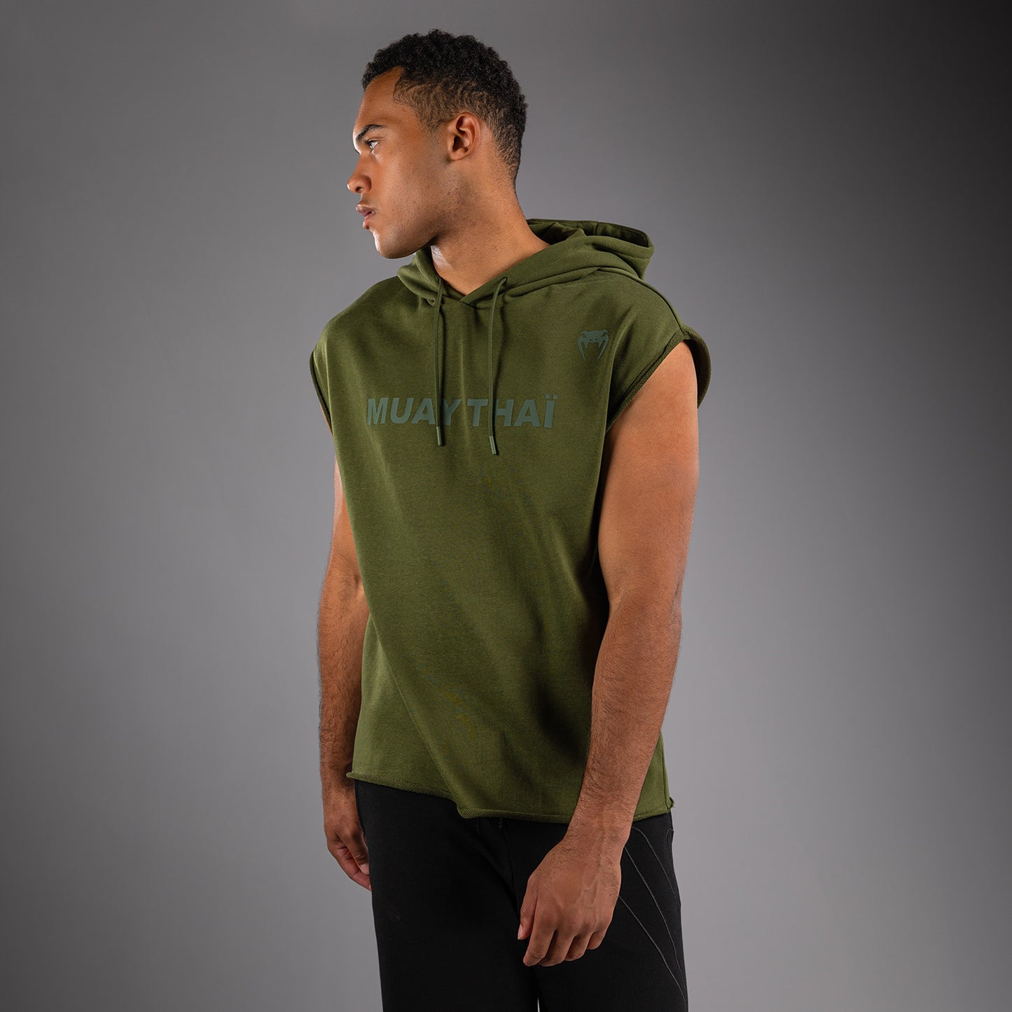 Venum Muay Thai VT Felpa con Cappuccio Senza Maniche – Verde Militare