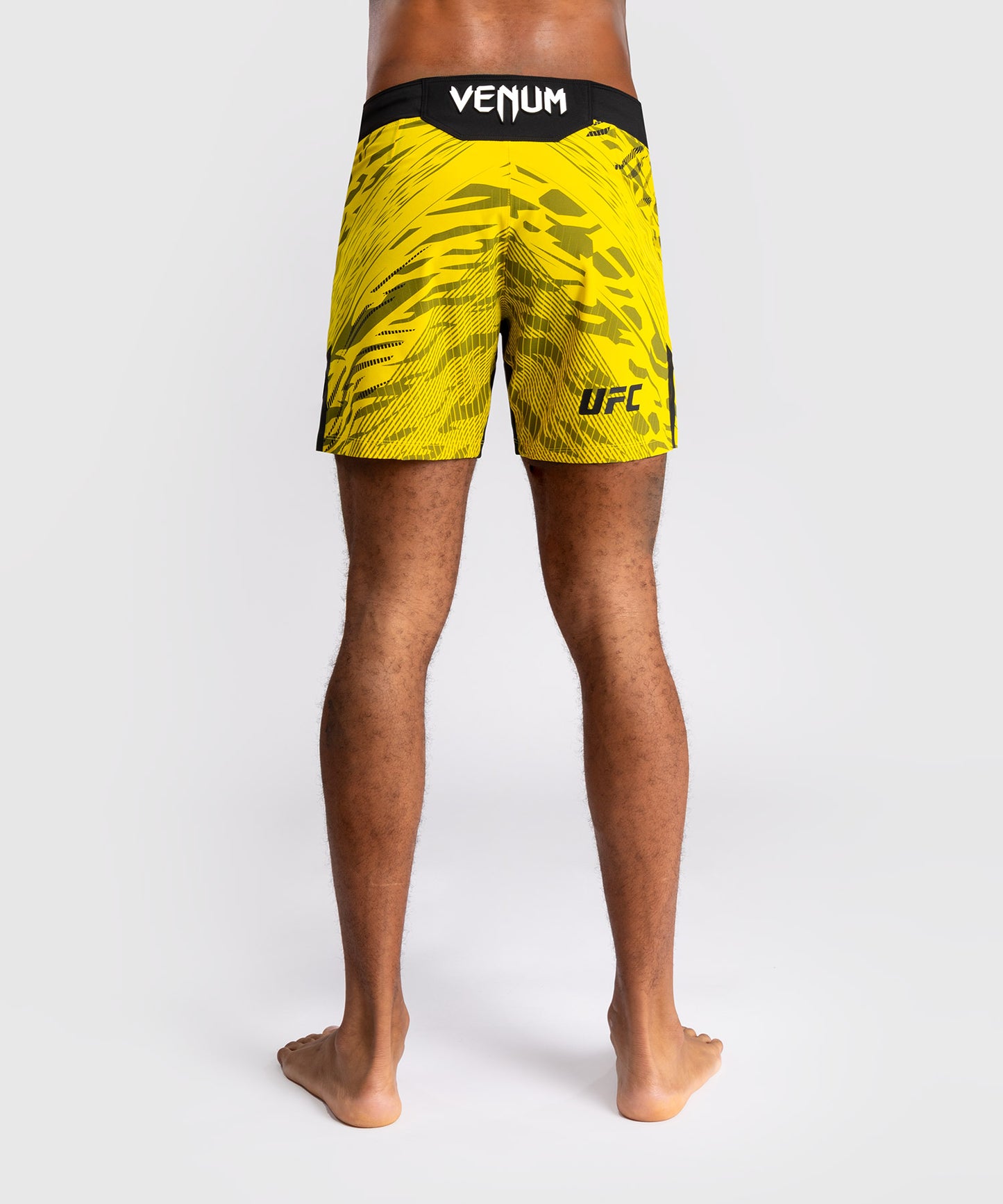 UFC Fusion by Venum Personalizzati Authentic Fight Night Shorts da Lotta per Uomo - Fit Corto - Giallo