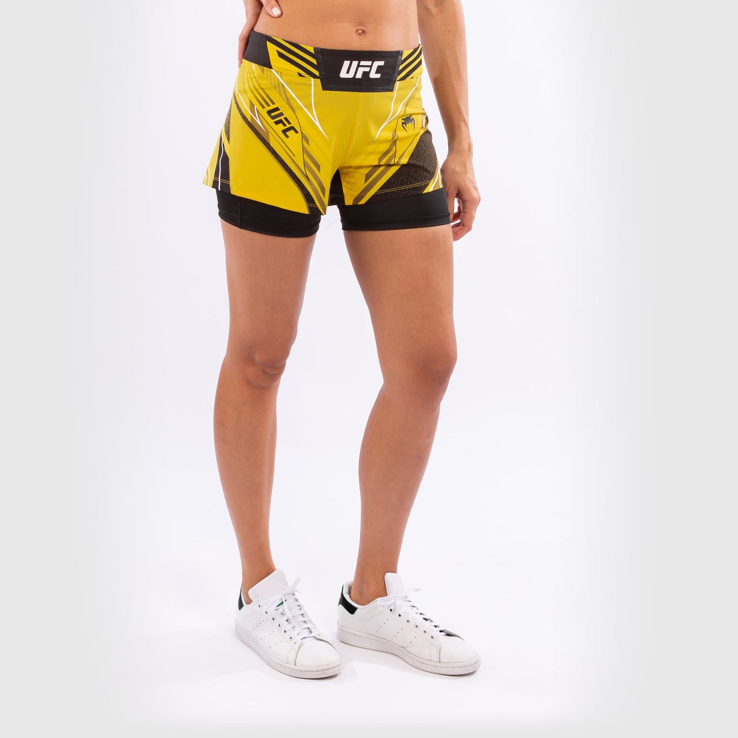 Fightshorts Donna UFC Venum Authentic Fight Night - Vestibilità Corta - Giallo
