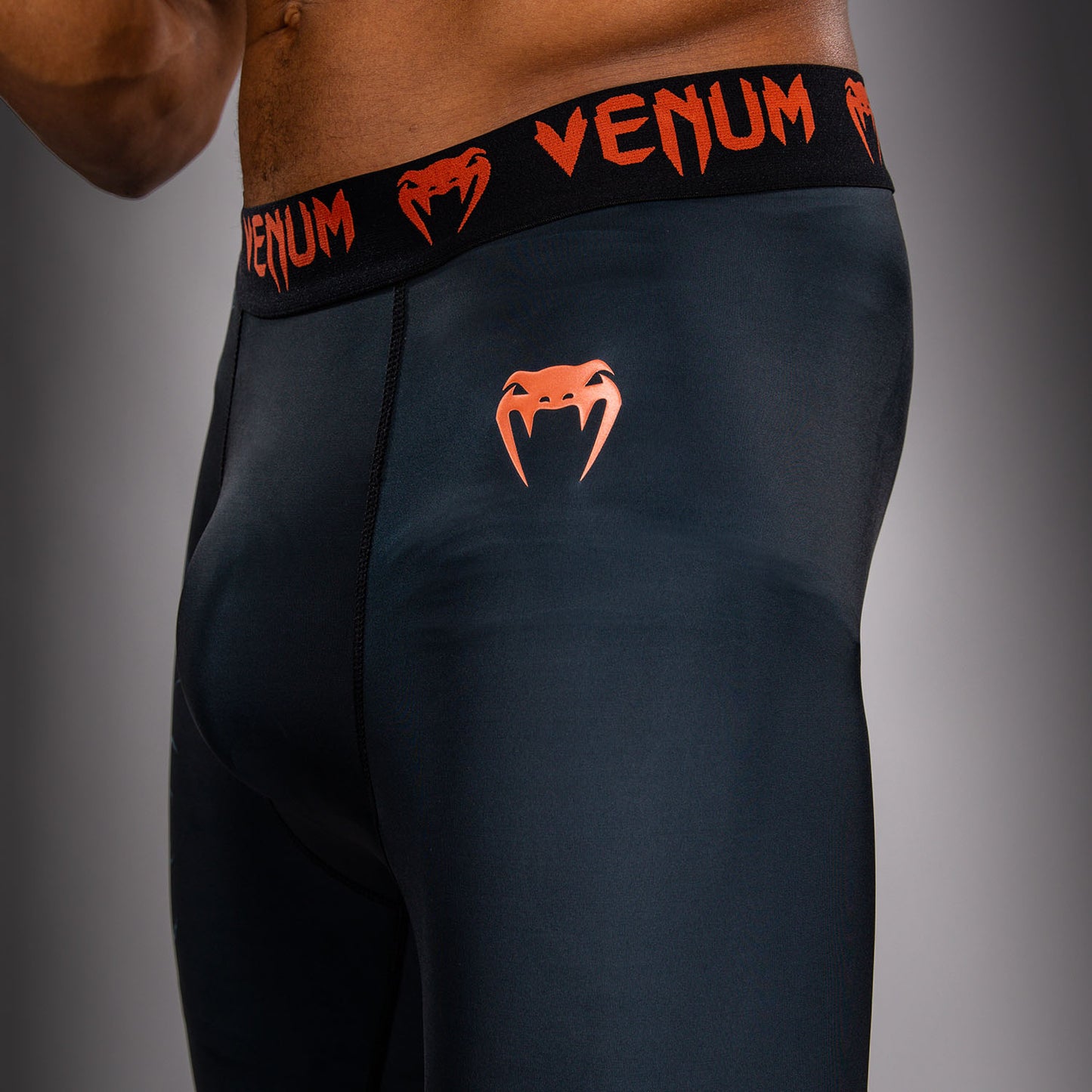Venum Thunder Dragon Pantaloni a Compressione – Nero/Grigio/Rame