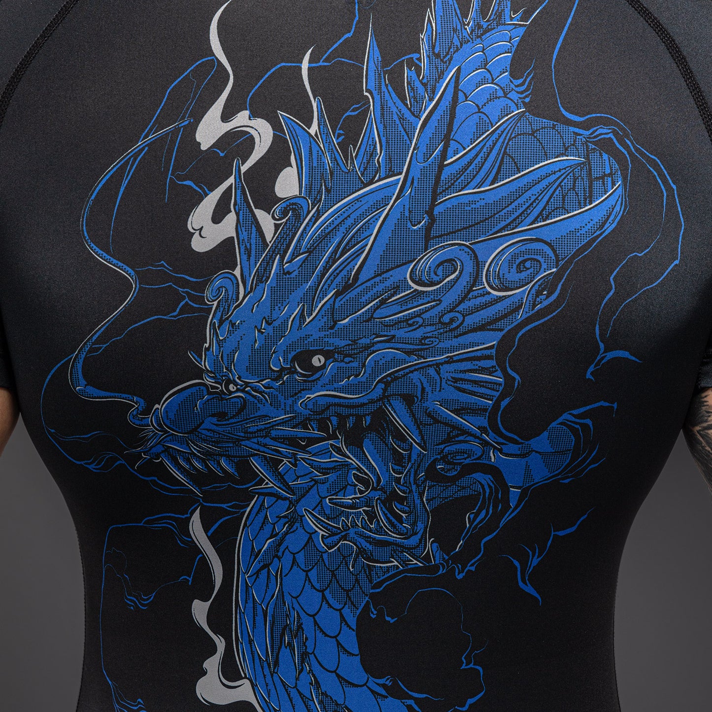 Venum Thunder Dragon Rashguard a Maniche Corte – Nero/Blu Reale