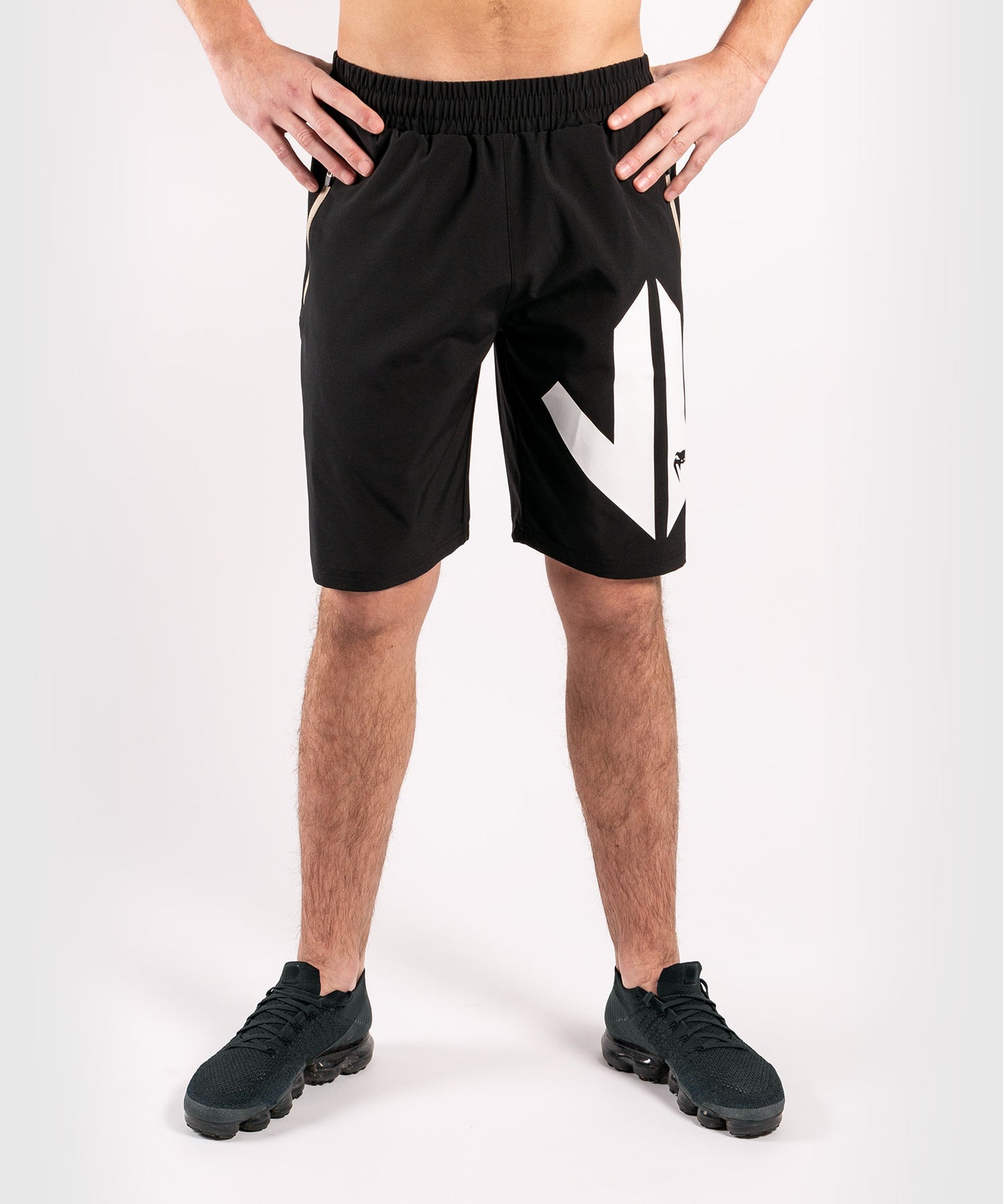 Venum Arrow Loma Signature Collezione Sport Shorts - Nero/Bianco