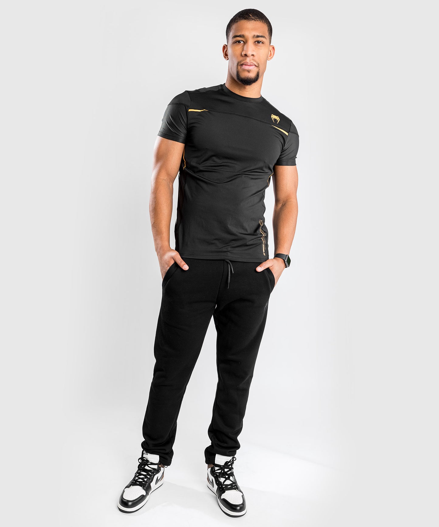 T-shirt Venum Tempest 2.0 Dry Tech - nero/oro