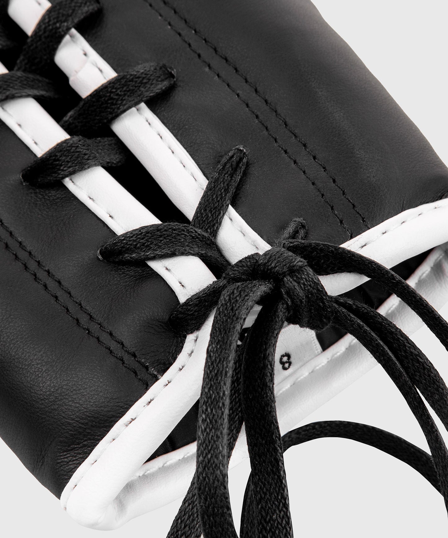 Guantoni da boxe professionali Venum Giant 2.0 – Lacci - Nero/Bianco