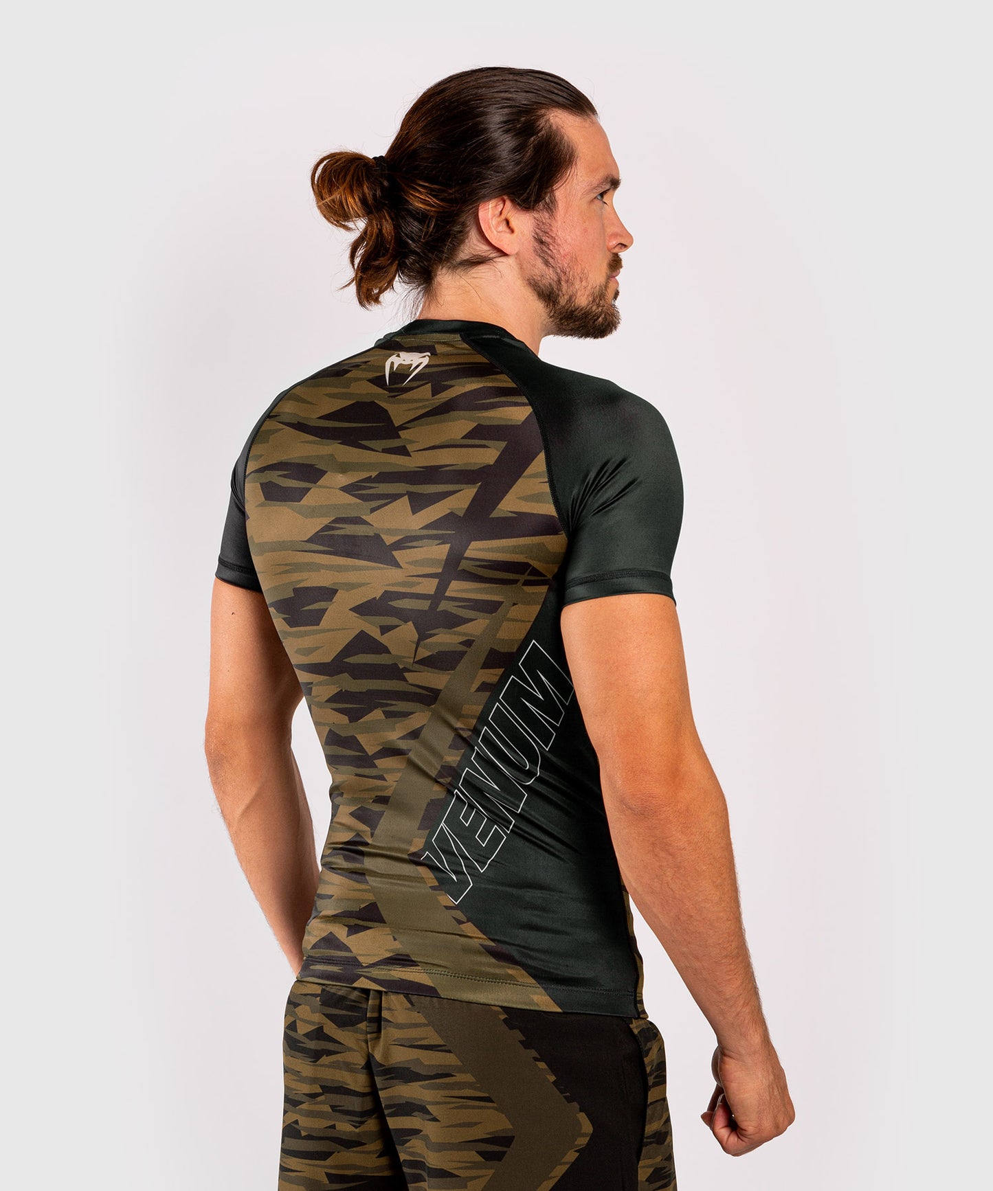 Rashguard Venum Contender 5.0 - maniche corte - Camo cachi
