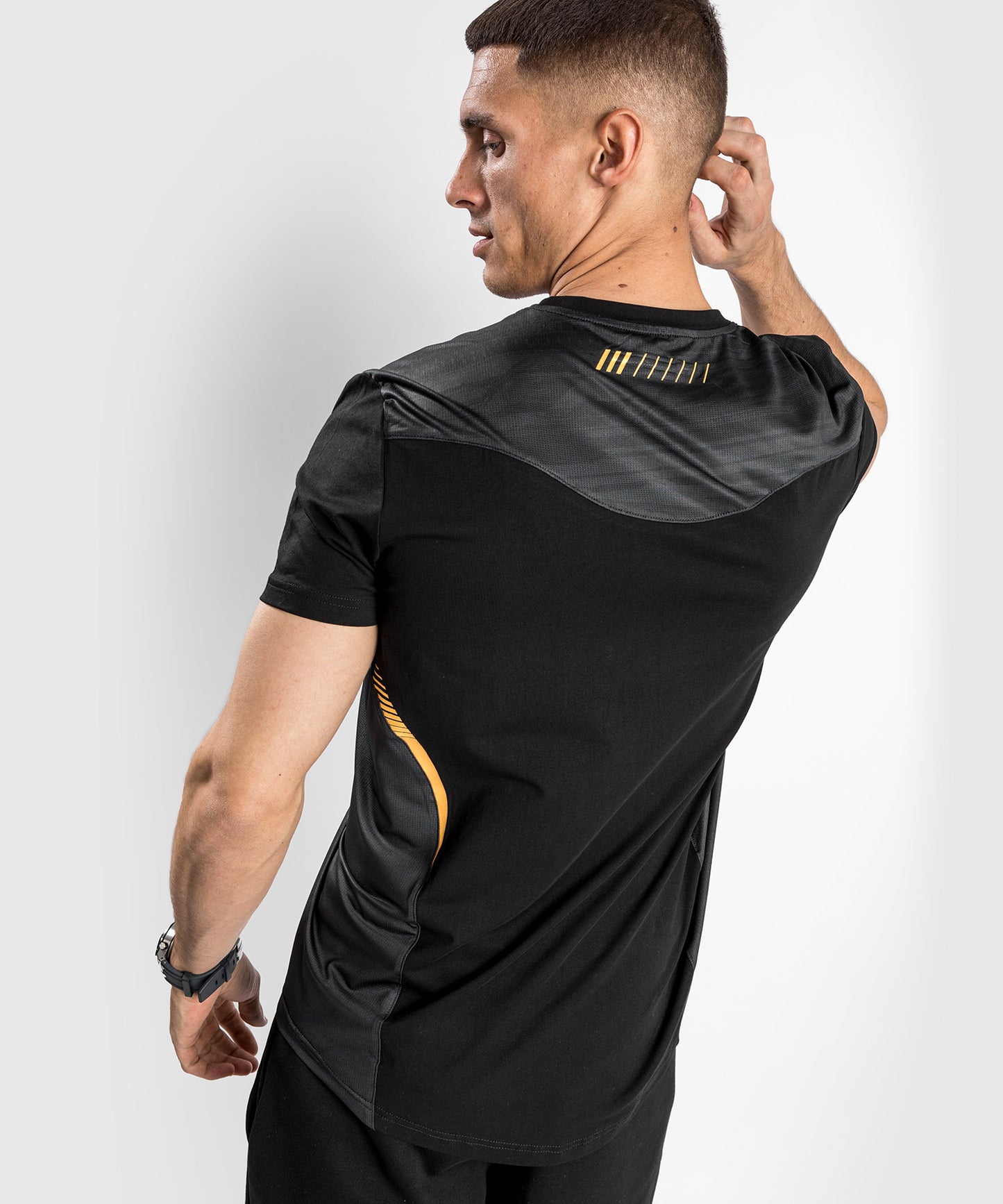 T-shirt Venum Tempest 2.0 - nero/oro