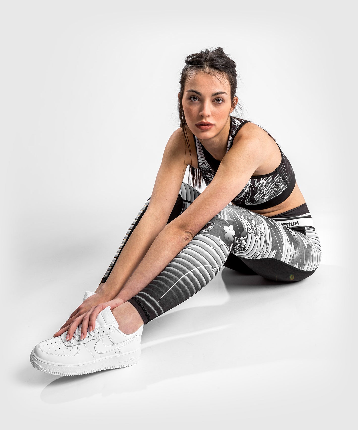 Reggiseno Sportivo Venum YKZ21 - Nero/Bianco