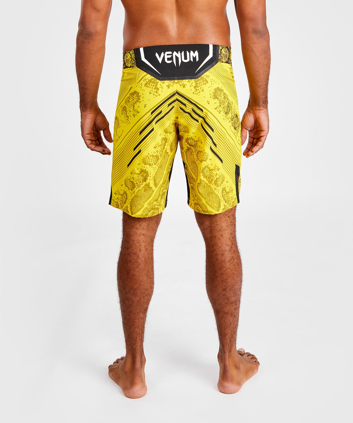 UFC Adrenaline by Venum Authentic Fight Night Pantaloncini da combattimento da Uomo - Vestibilità lunga - Giallo