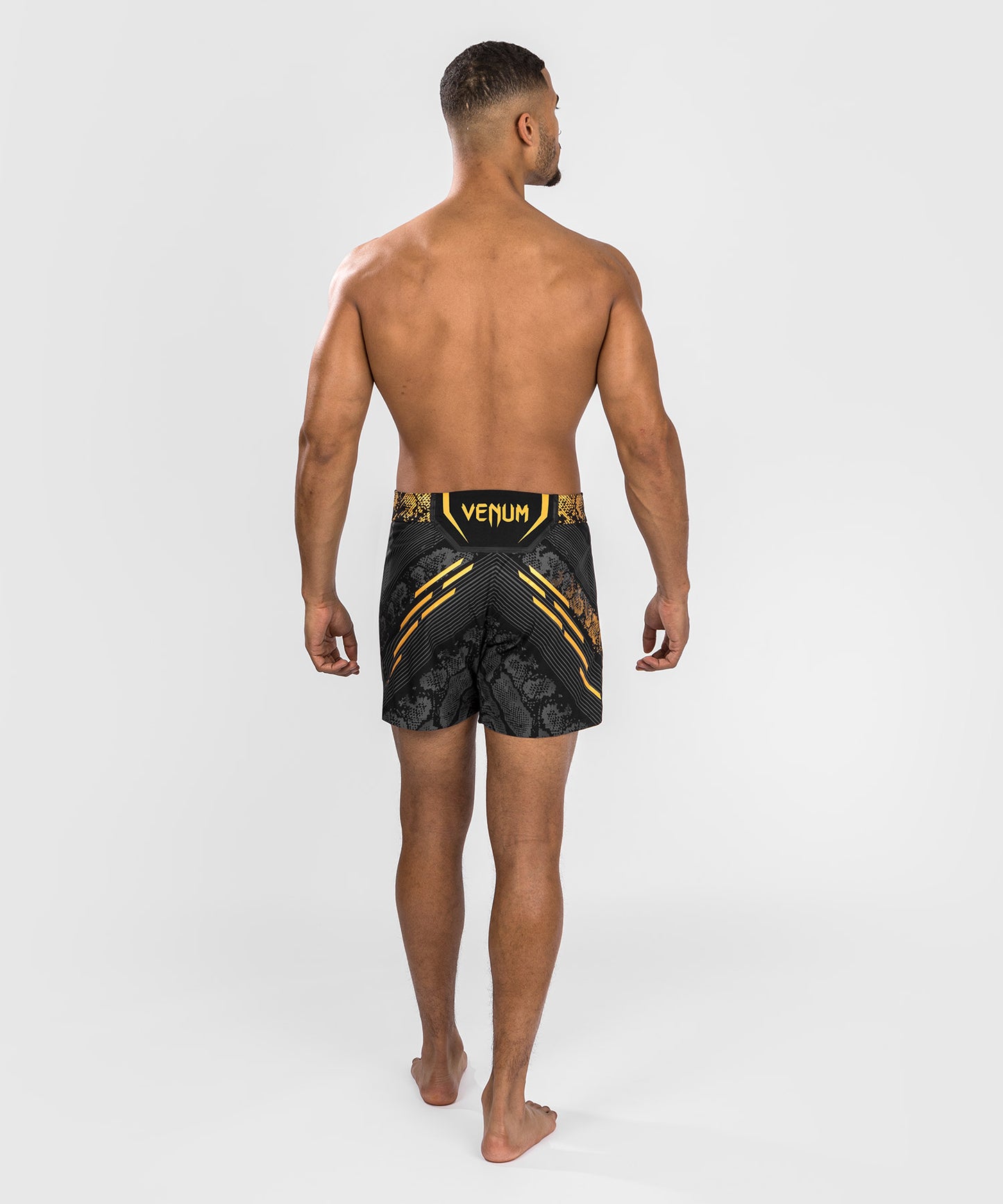 UFC Adrenaline by Venum Authentic Fight Night Pantaloncino da combattimento da Uomo - Vestibilità Corta - Champion