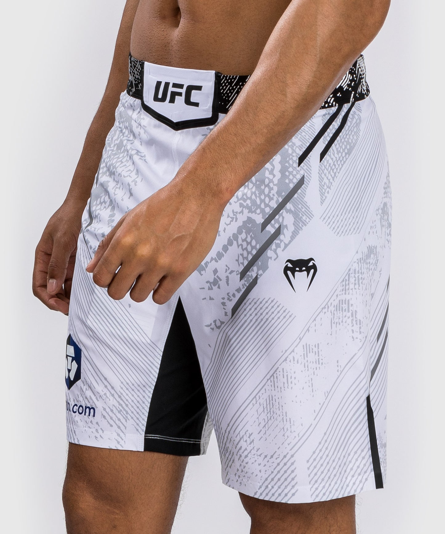UFC Adrenaline by Venum Authentic Fight Night Pantaloncini da combattimento da Uomo - Vestibilità Lunga - Bianco