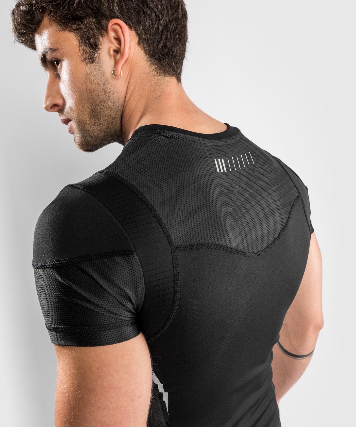 T-shirt a compressione Venum Tempest 2.0 (a manica corta) - Nero/Oro