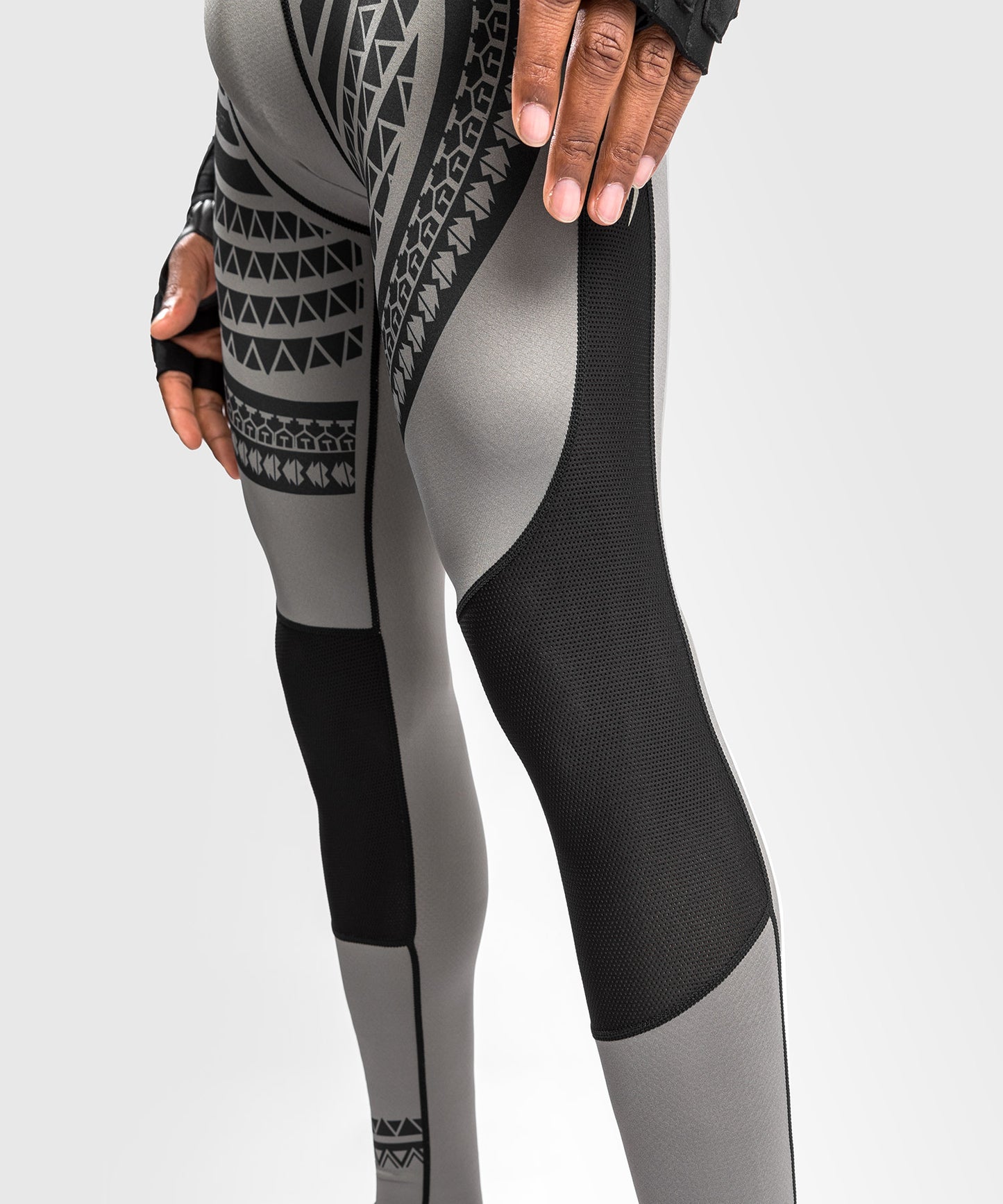 Pantaloni a compressione Venum Nakahi  - Grigio