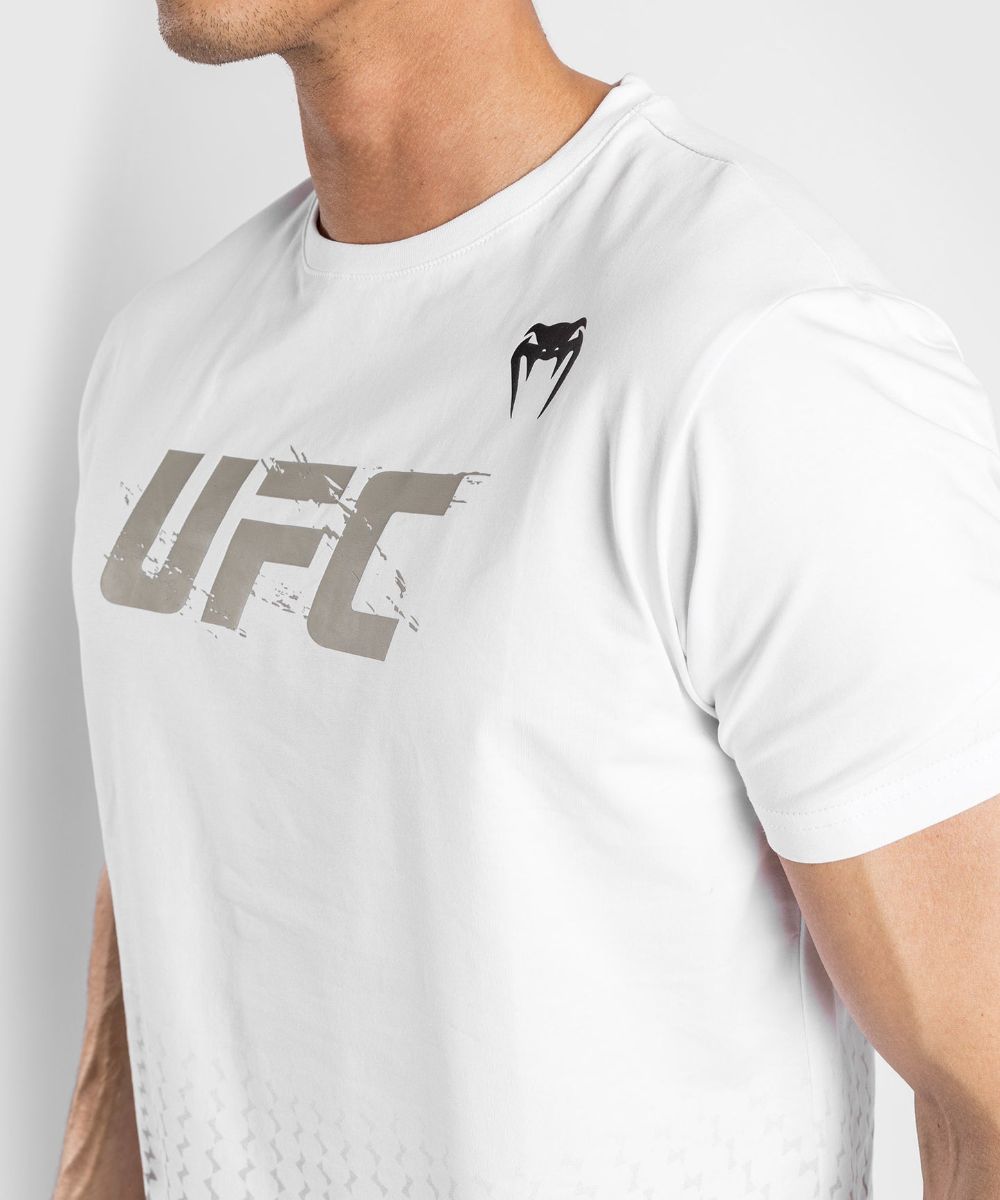 T-Shirt UFC Venum Authentic Fight Week 2.0 - Maniche corte - bianco