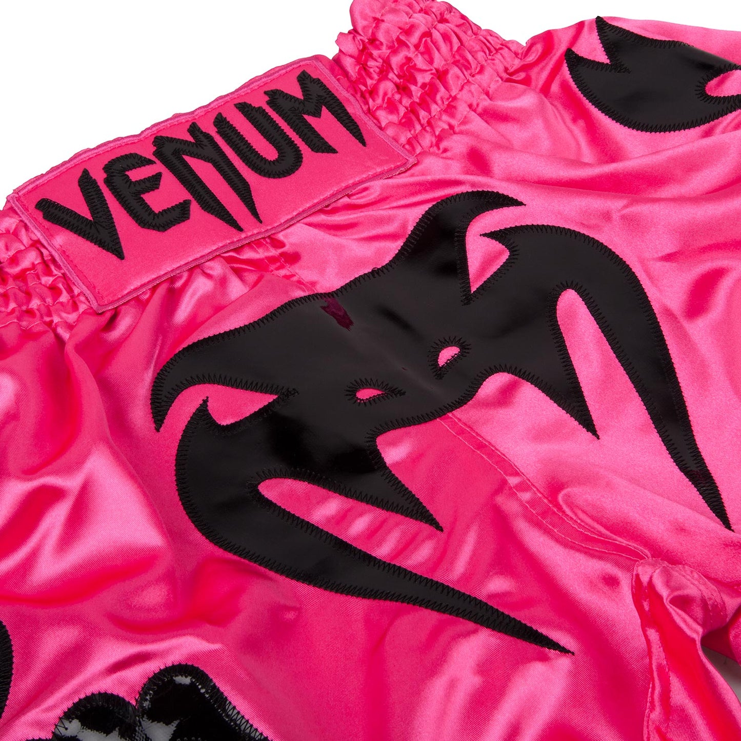Pantaloncini da Muay Thai Venum Bangkok Inferno - Rosa/Nero